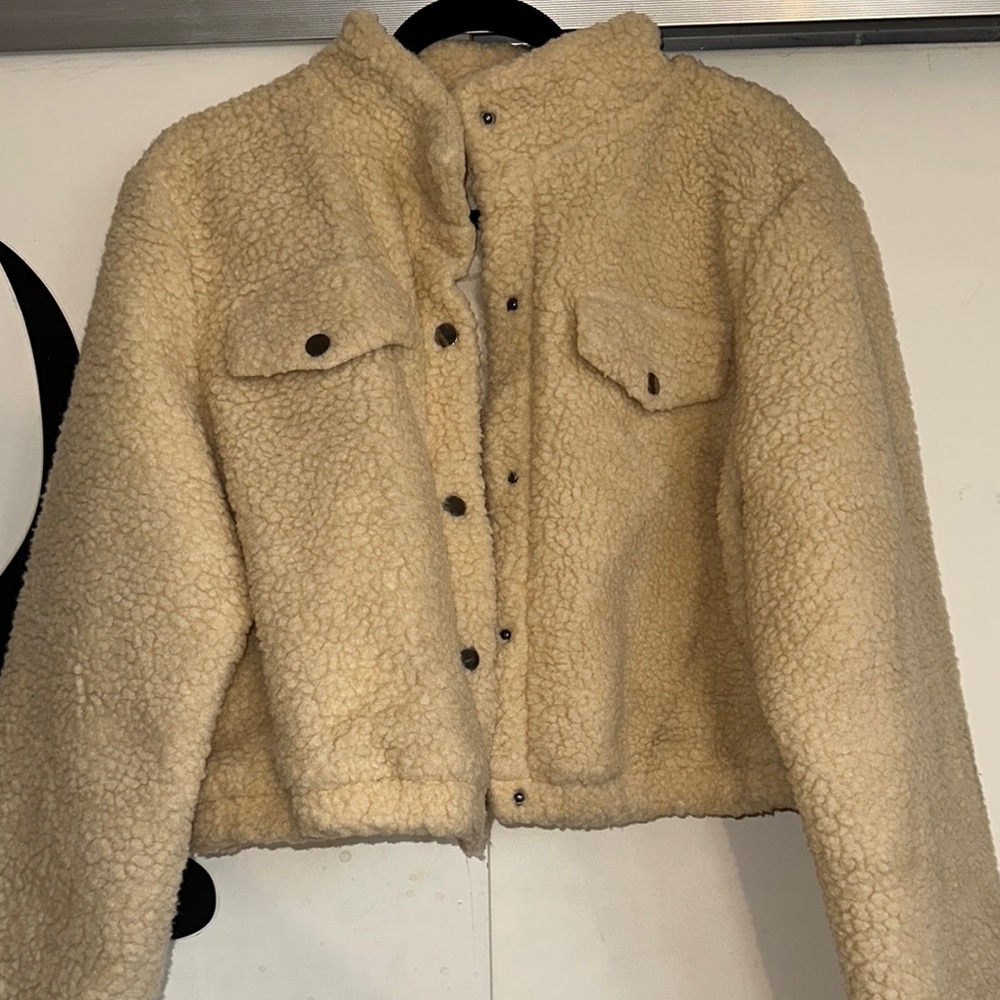 NWOT SHEIN Cream Teddy Jacket Cropped Cozy Style